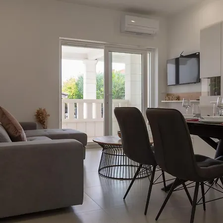 Facada Appartement Kaštela